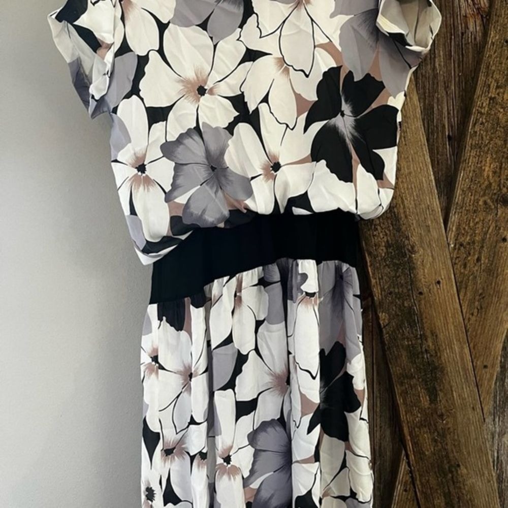 Vintage Lehigh Floral‎ Midi Dress Black White Grey Elastic Waist Short Sleeve